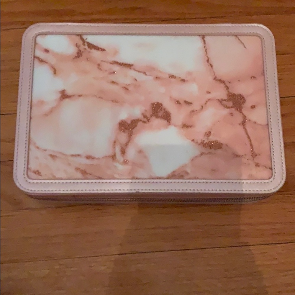 Makeup box